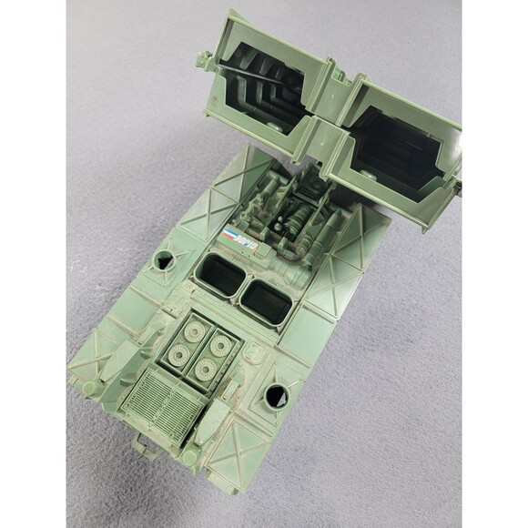 Vintage 1984 Hasbro G.I. Joe Bridge Layer Tank MLC Military Vehicle USA - Picture 9 of 11